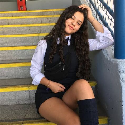 colegialas sexy|Colegialas de 16 años mostrando sus braguitas